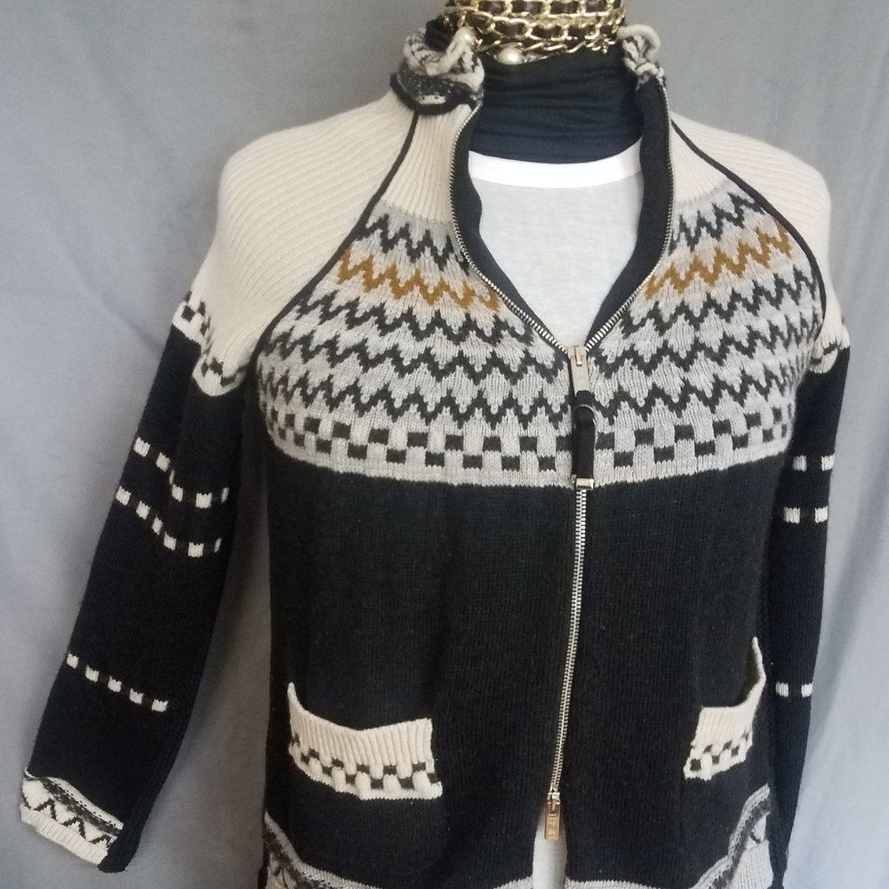 "HIGH" brand knitted swetter